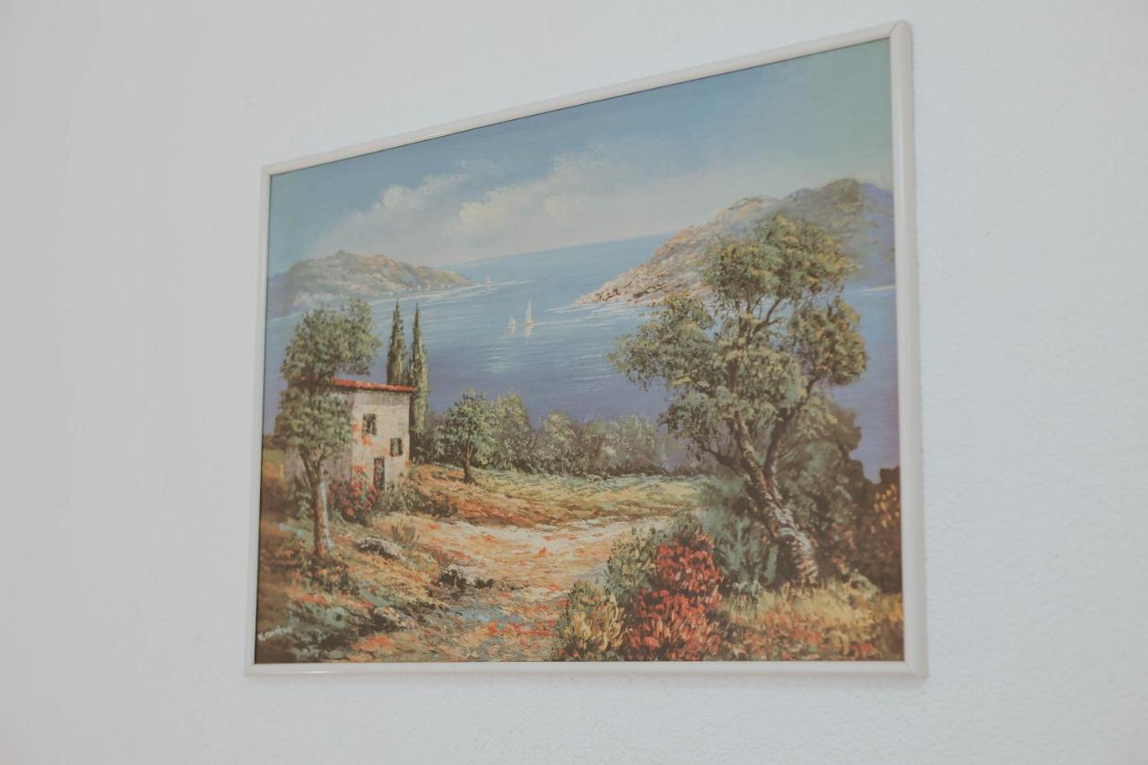I&T Apartman Gospić Esterno foto
