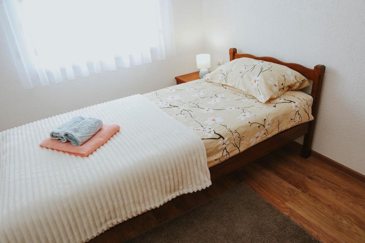 I&T Apartman Gospić Esterno foto